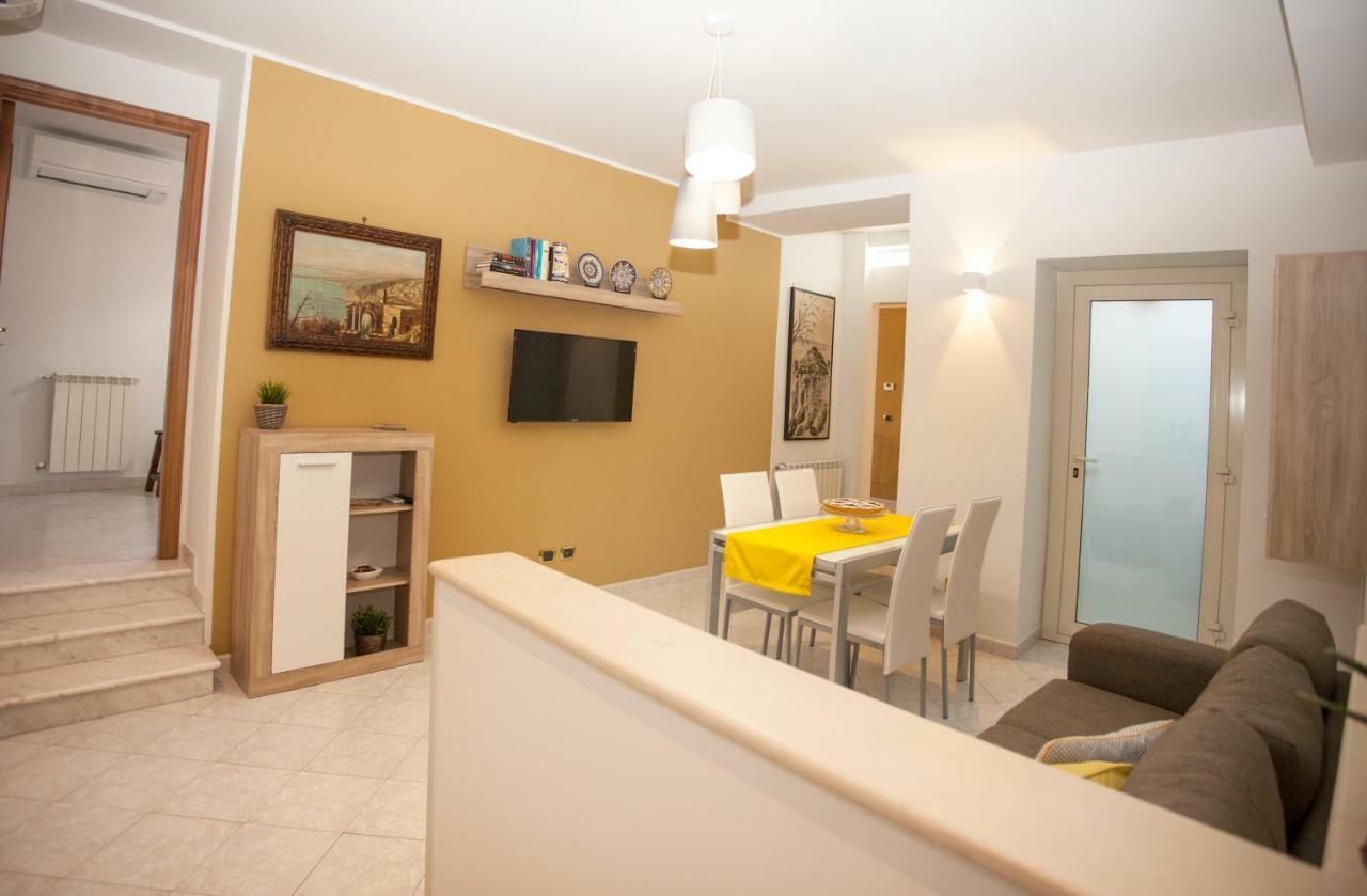 דירות טאורמינה Casa Rosaria מראה חיצוני תמונה