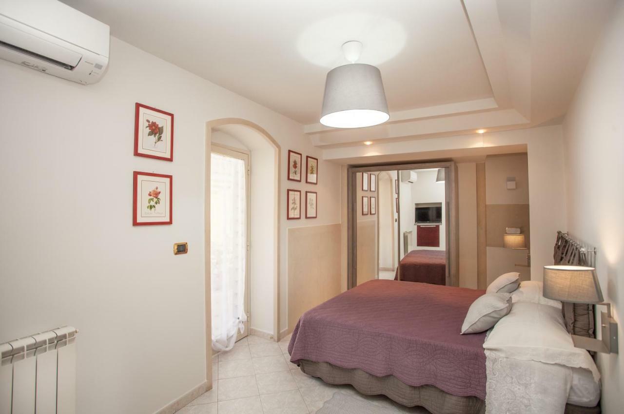 דירות טאורמינה Casa Rosaria מראה חיצוני תמונה